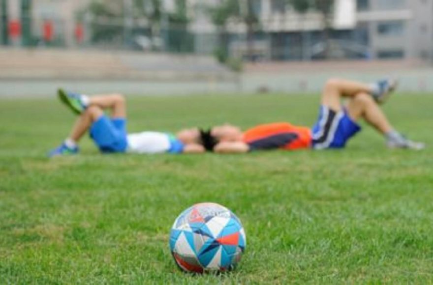 smettere di fare sport durante l'adolescenza: ecco tutti i dati e i motivi